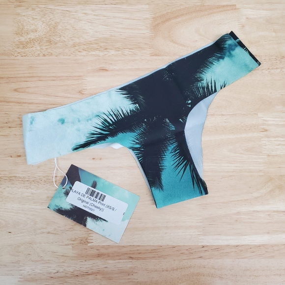 Don't Blow the Illusion Amara Bikini Bottoms - Picture 3 of 7